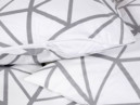 Bavlnené posteľné obliečky Deluxe - vzor 1050 sivé geometrické tvary na bielom