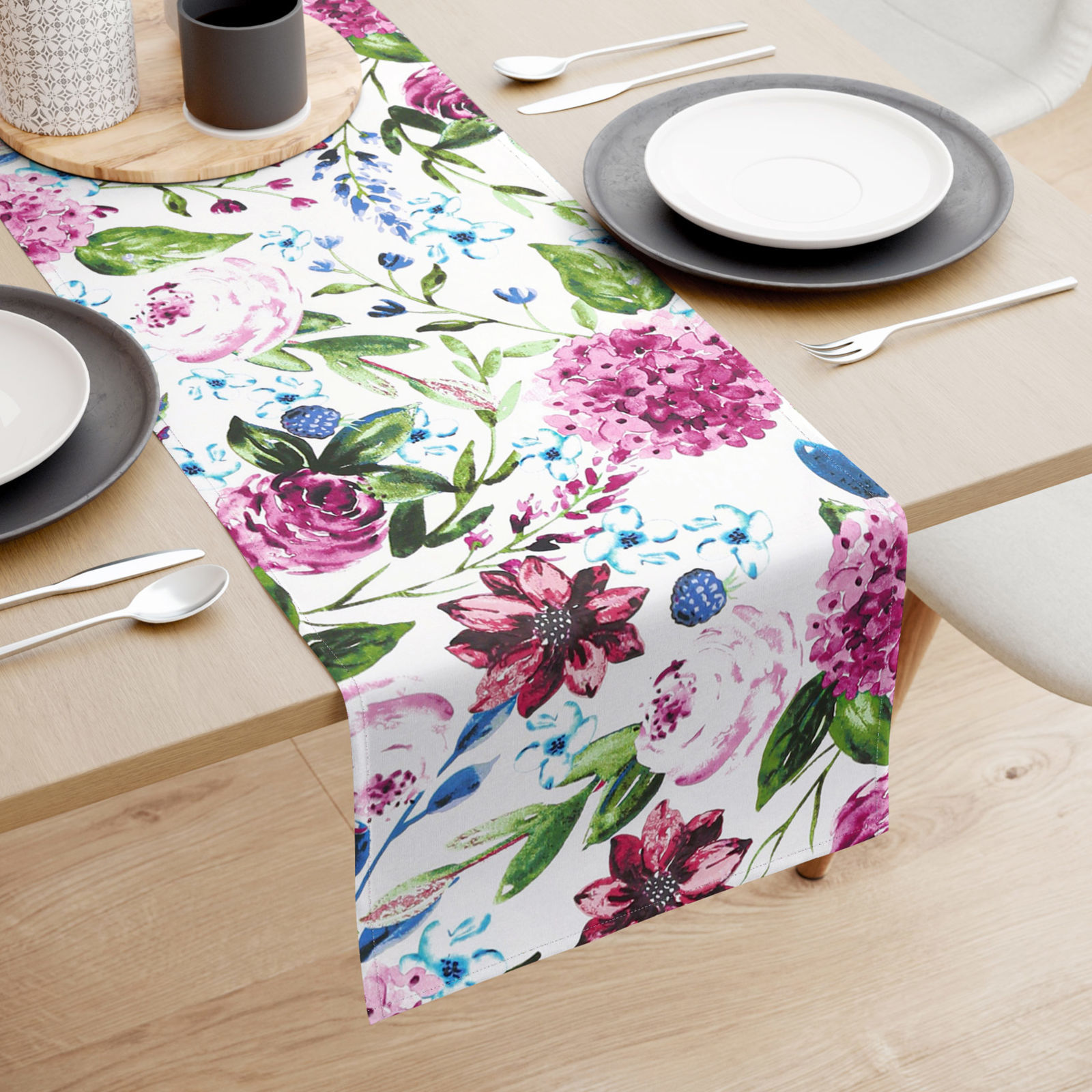 Behúň na stôl 100% bavlnené plátno - motív fialových hortenzií