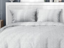 Krepové posteľné obliečky - vzor 809 drobné sivé tvary na bielom