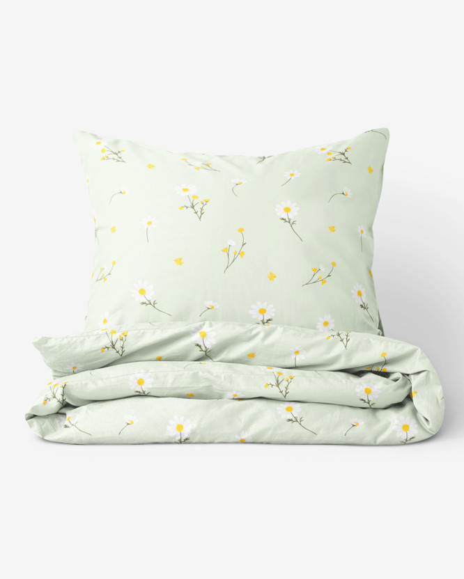 Bavlnené posteľné obliečky - harmanček na svetlo zelenom