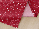 Vianočný bavlnený obrus - vzor biele hviezdičky na červenom