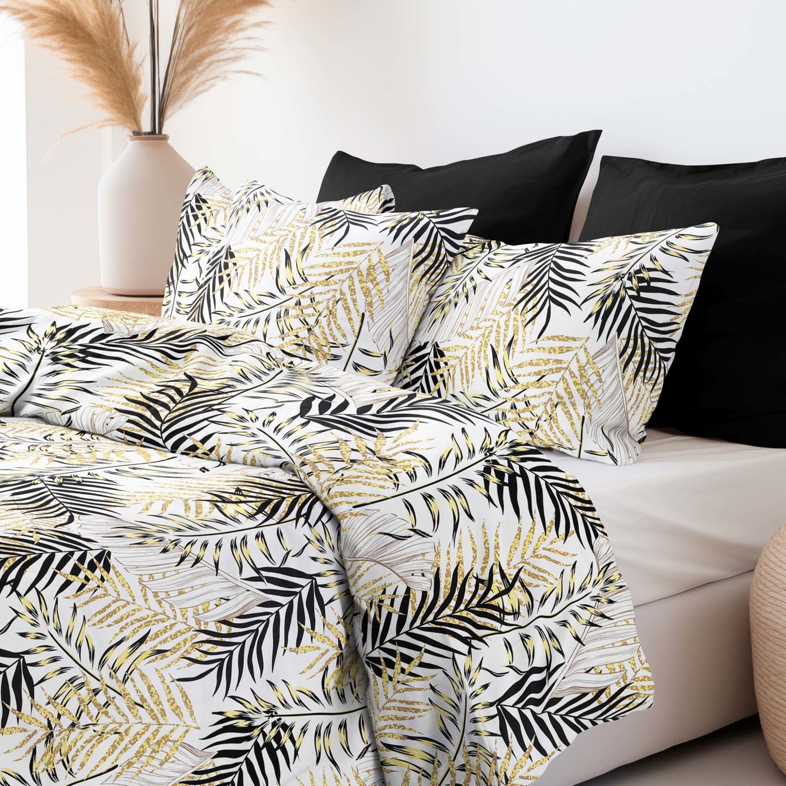 Saténové posteľné obliečky Deluxe - žlté a čierne palmové listy