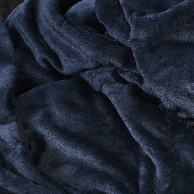 Kvalitná deka z mikrovlákna - atramentovo modrá