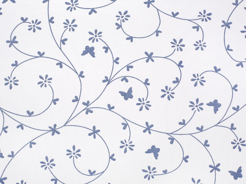 Bavlnené plátno - modrosivé kvietky a motýle na bielom