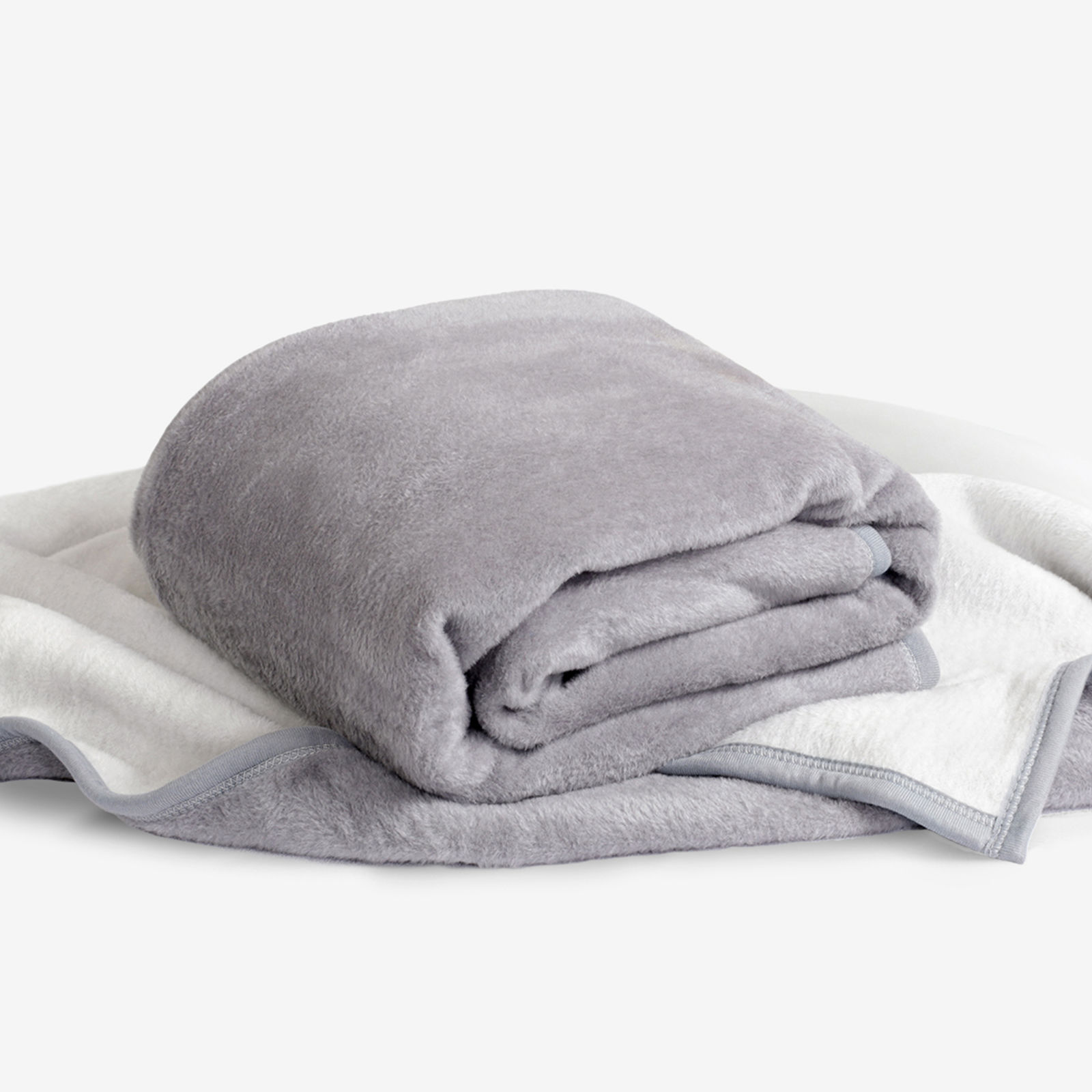 Kvalitná česaná deka - sivá/biela