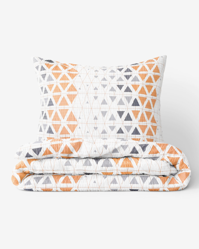 Krepové posteľné obliečky Deluxe - oranžovo-sivé triangly