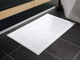Kúpeľňová froté predložka biela vzor "Nôžky" 50x70 cm