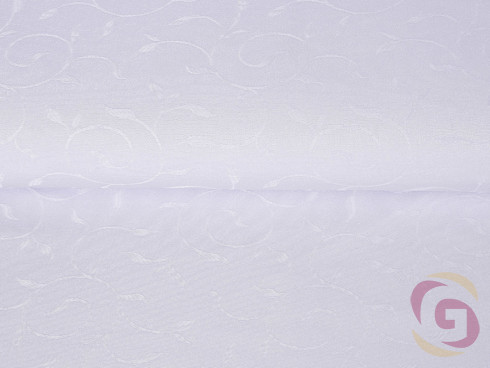 Luxusná teflónová látka na obrusy - biela s fialovým nádychom s velkými ornamentami