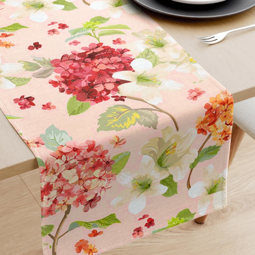 Behúň na stôl Loneta - jarné kvety