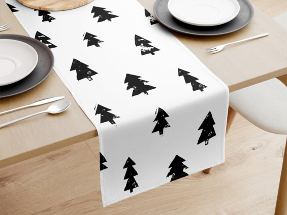 Vianočný bavlnený behúň na stôl - čierne stromčeky na bielom