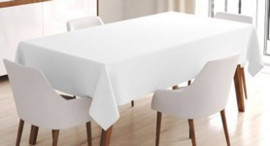 Biele obrusy - nestarnúca klasika pri stolovaní