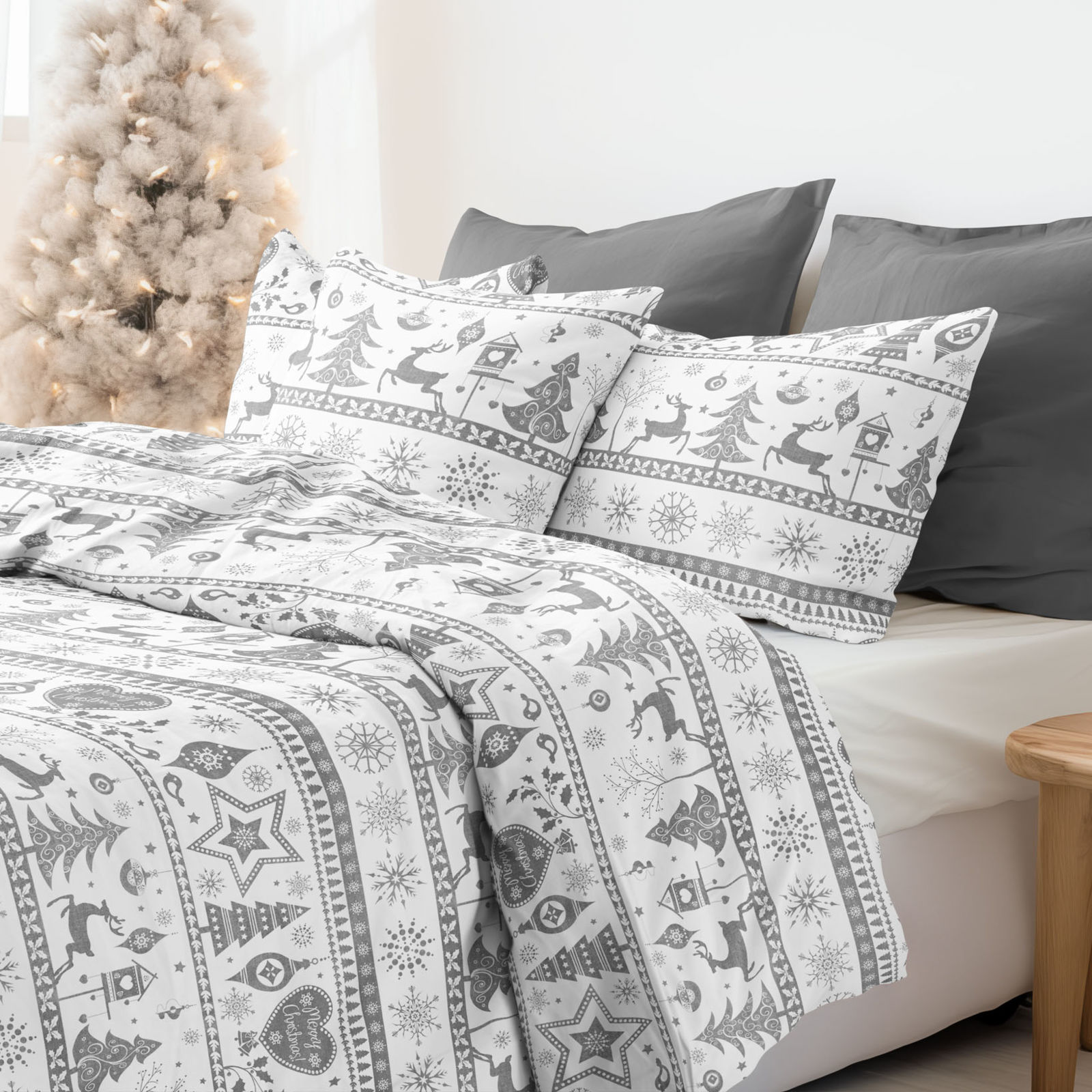 Vianočné bavlnené posteľné obliečky - vianočné symboly na bielom