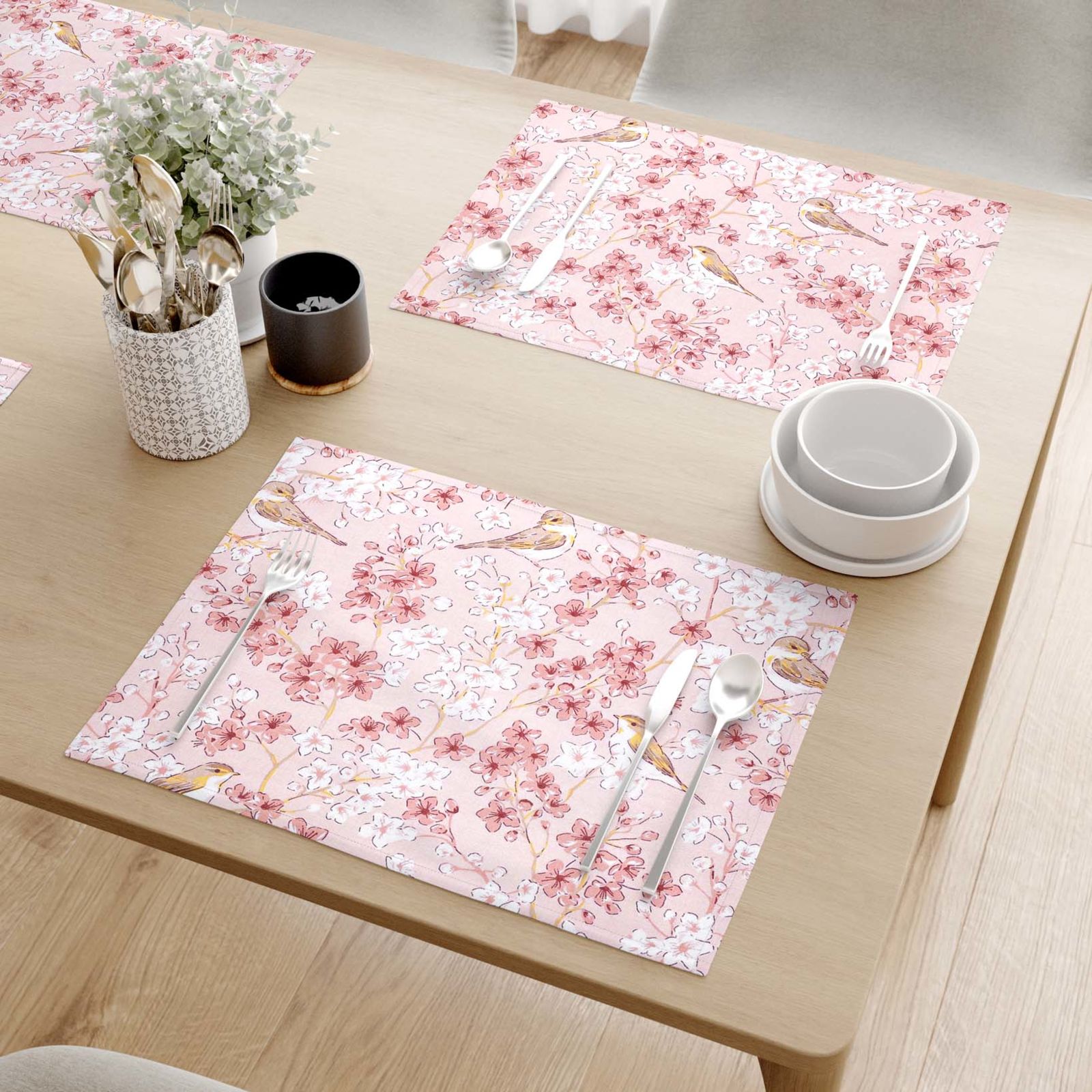 Prestieranie na stôl 100% bavlnené plátno - vtáčiky v ružovej záhrade - sada 2ks