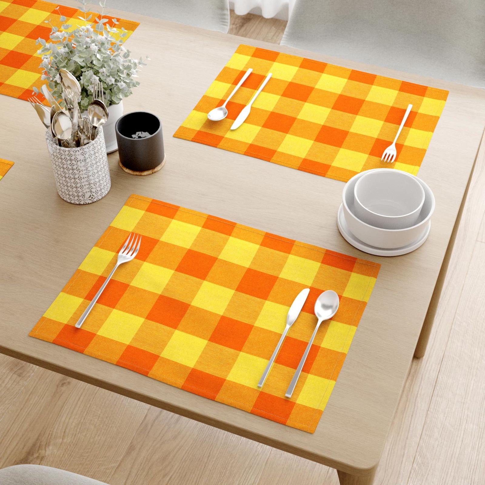 Prestieranie na stôl 100% bavlna - veľké oranžovo-žlté kocky - sada 2ks