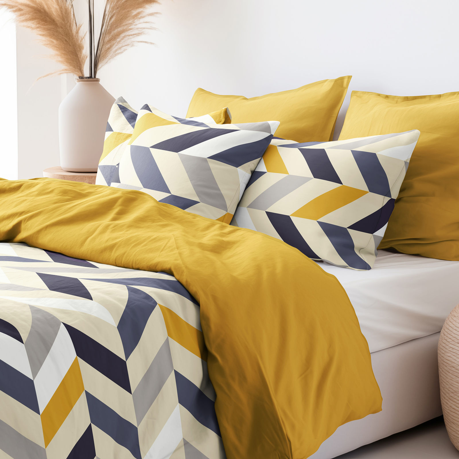 Bavlnené posteľné obliečky Duo - horčicové a sivé cik-cak pruhy s medovo žltou