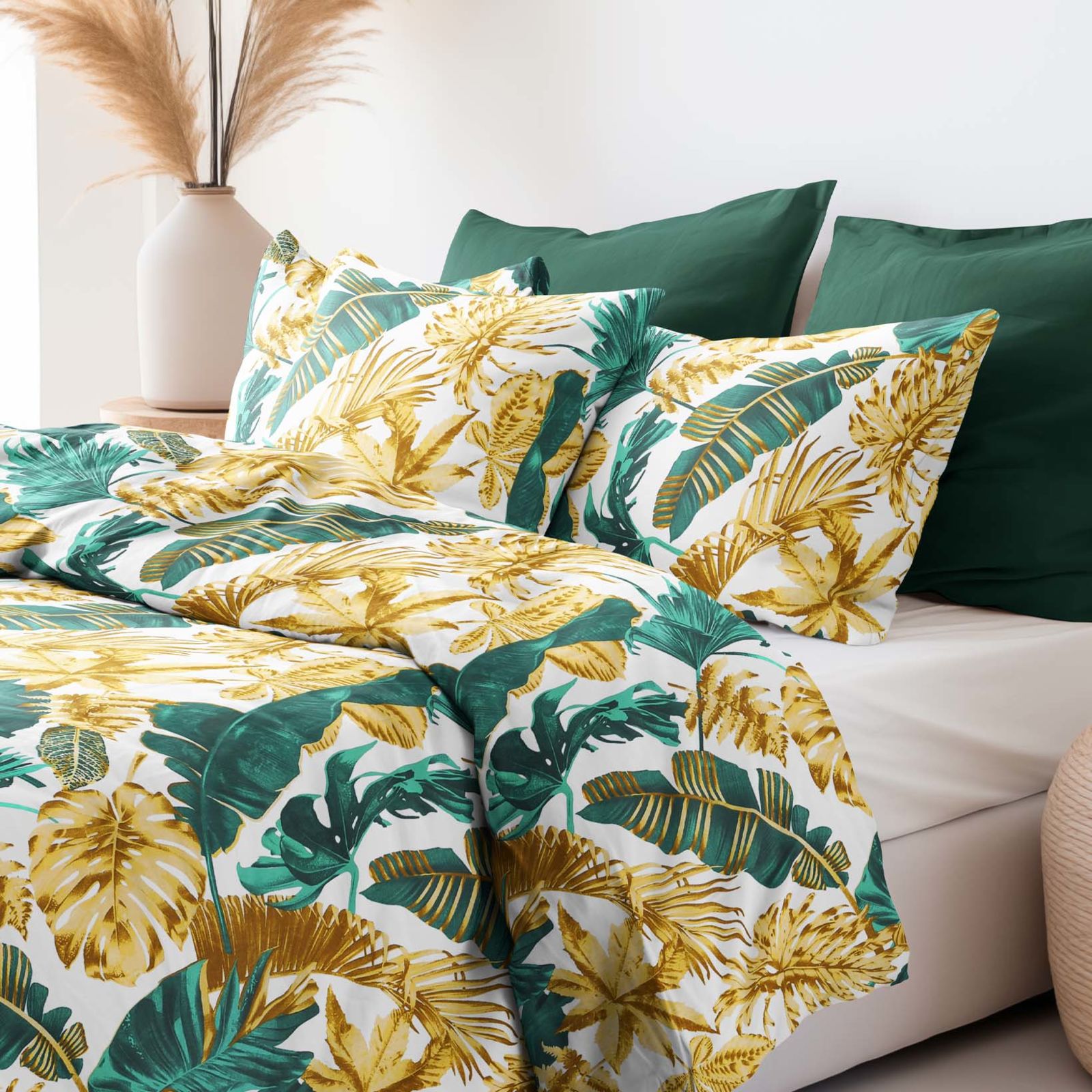 Bavlnené posteľné obliečky - palmové listy na bielom