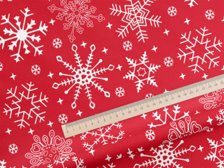 Bavlnená látka - vianočný vzor snehové vločky na červenom - metráž š. 150cm