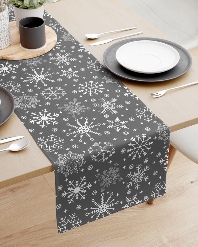 Vianočný behúň na stôl 100% bavlna - snehové vločky na sivom