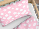 Detské bavlnené obliečky do postieľky - vzor 275 mráčky na svetle ružovom