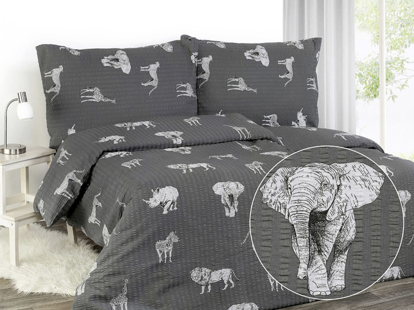 Krepové posteľné obliečky - africká zvieratá na tmavo sivom