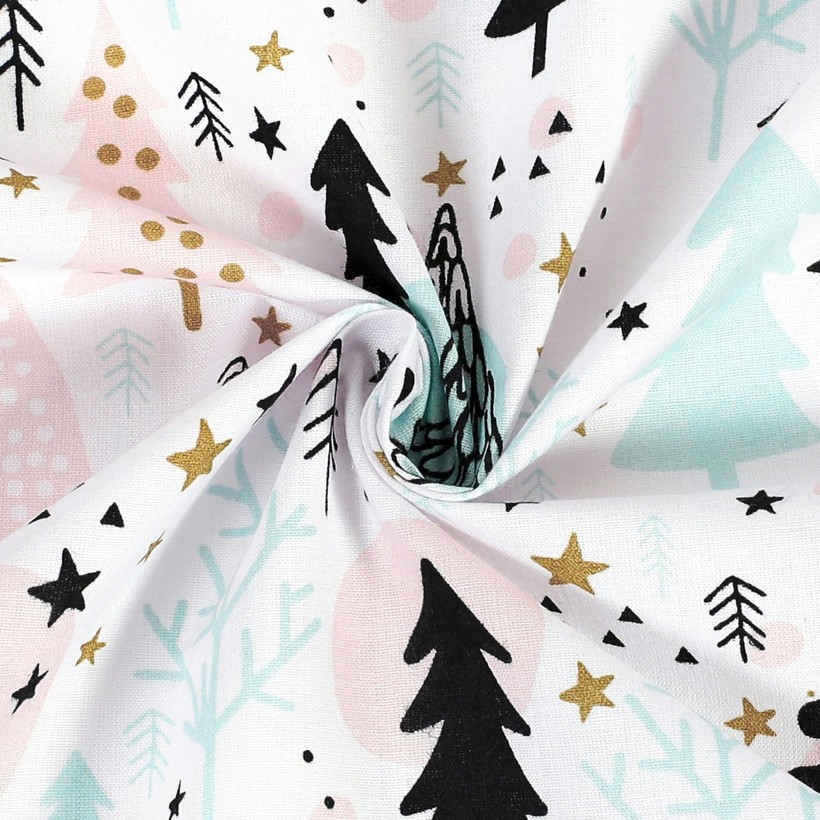 Vianočné bavlnené plátno - farebné stromčeky s hviezdičkami