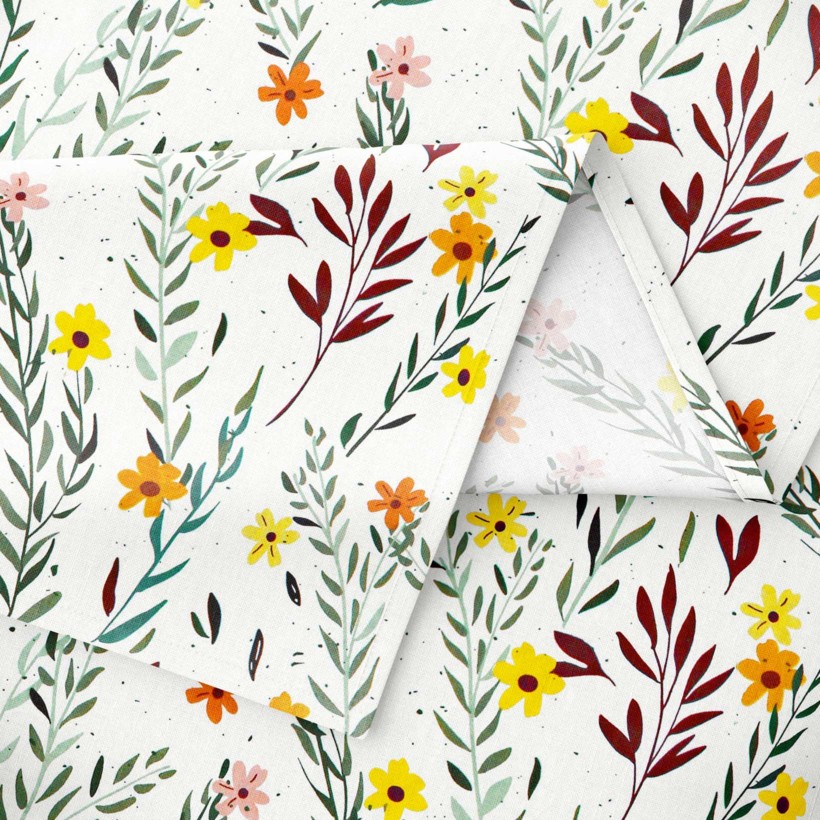 Hranatý obrus 100% bavlnené plátno - maľované kvety s lístkami