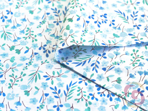 Bavlnená látka - vzor modré maľované kvetinky