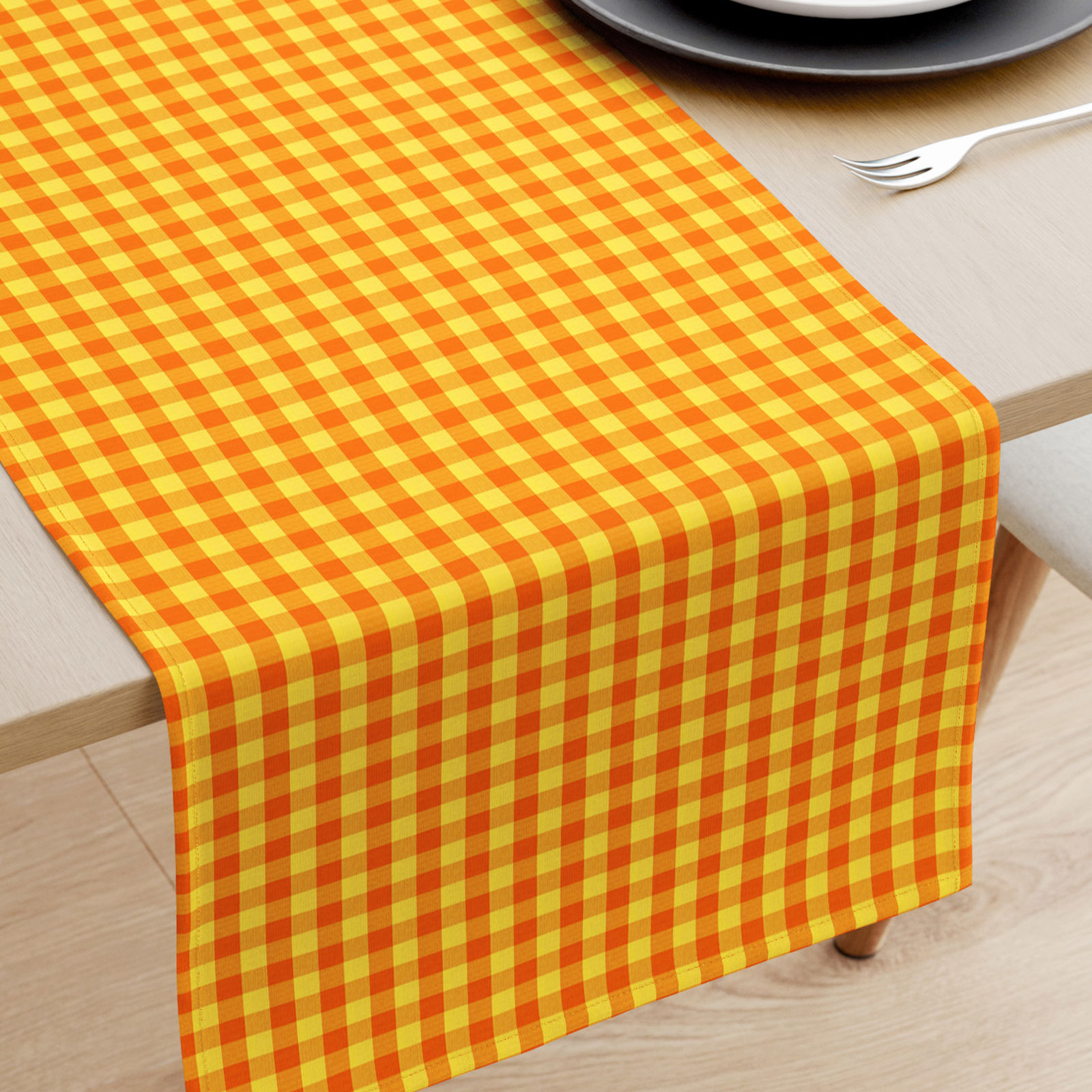 Behúň na stôl 100% bavlna - malé oranžovo-žlté kocky