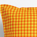 Bavlnená obliečka na vankúš s ozdobným lemom - malé oranžovo-žlté kocky