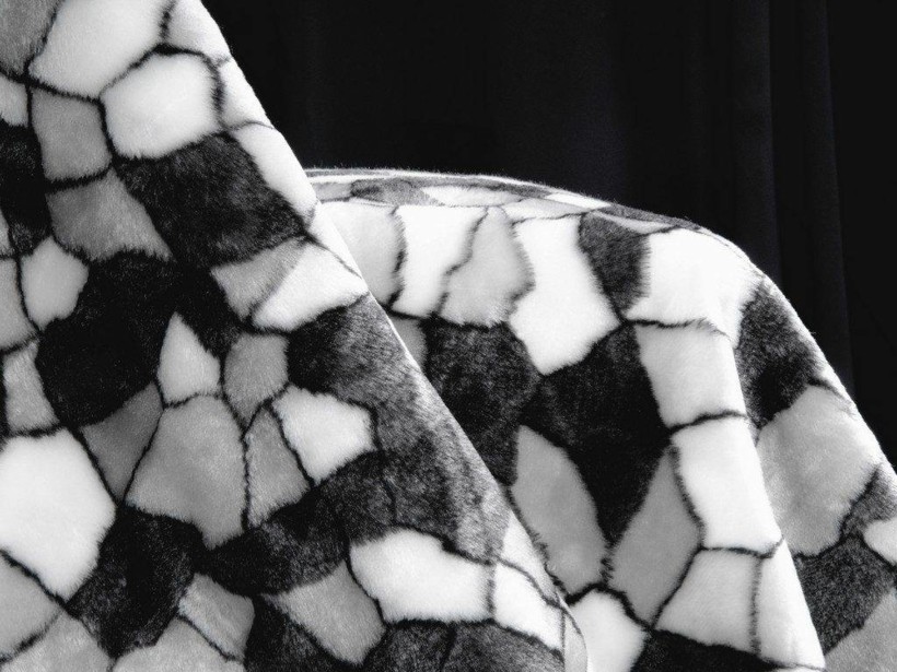 Plyš - Edelgrey 1 sivá mozaika