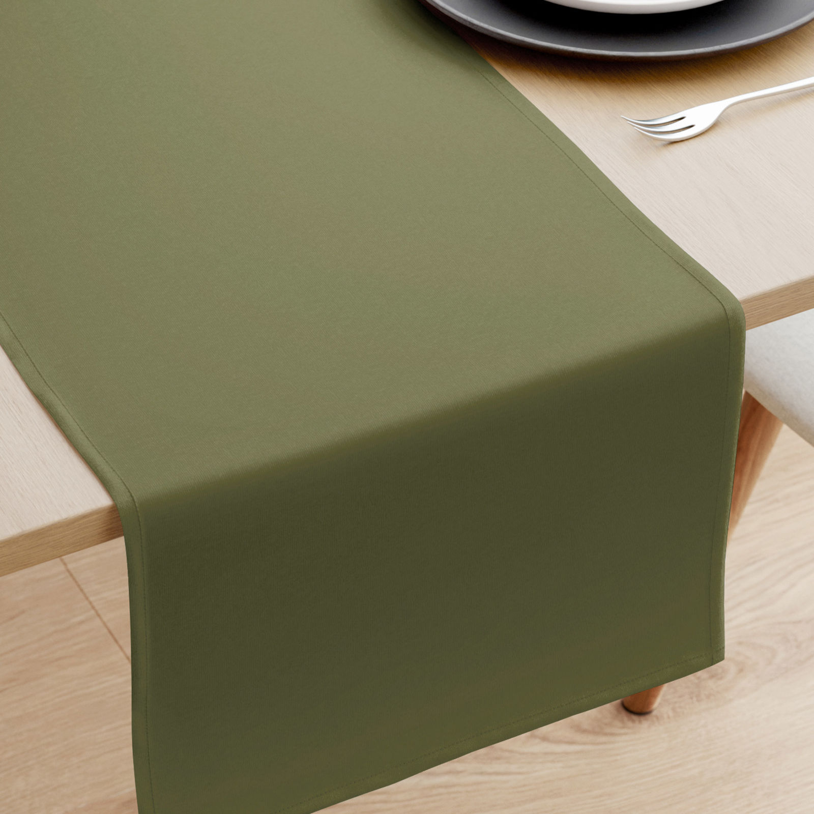 Behúň na stôl 100% bavlnené plátno - olivový