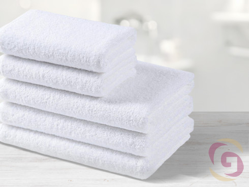 Hotelový froté uterák / osuška bez bordúry - biely